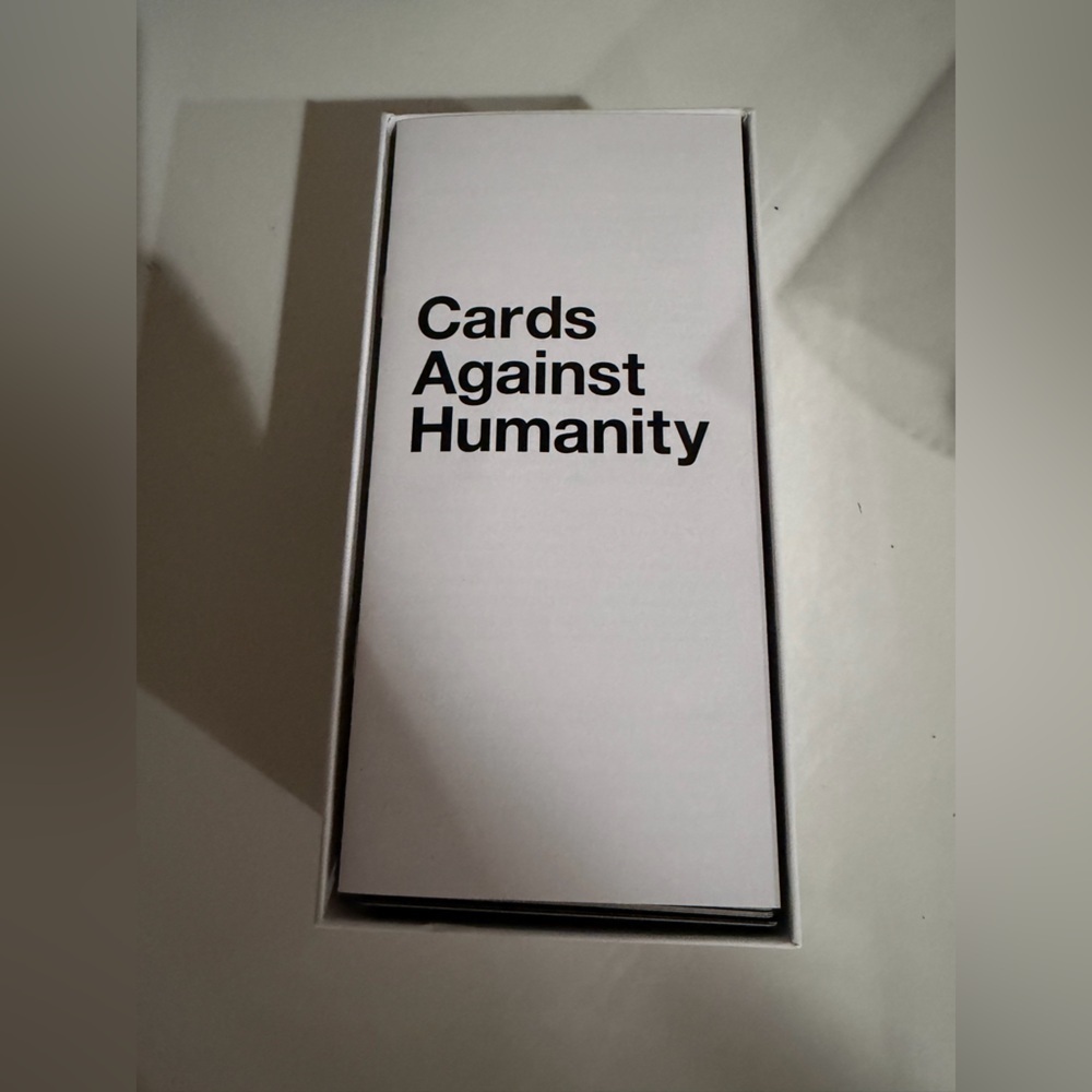 Cards Against Humanity Party Game - Picture 4 of 6